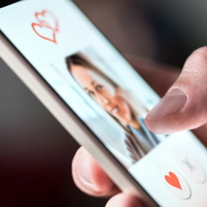 Online dating makes meeting people easier than ever, but you have to be on the lookout for red flags.
