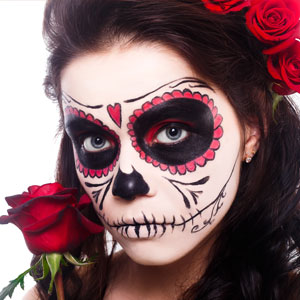 The living honor the dead on Día de los Muertos.