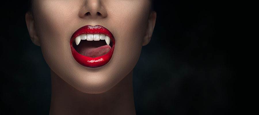 Vampire lady lips