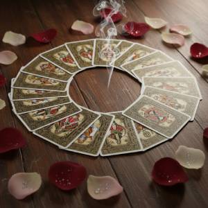 The Secrets of Cartomancy Love Reading: What I've Learned from Years of Practice